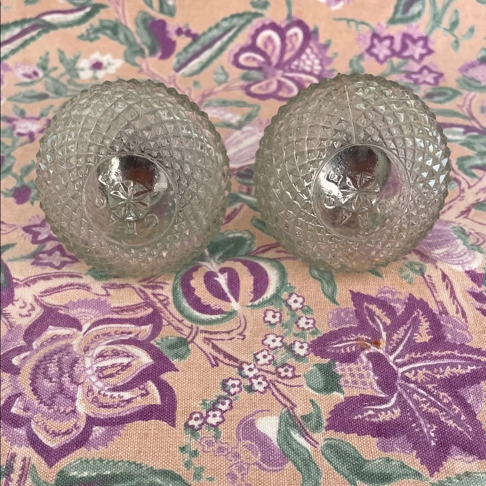 Vintage Grace GlassSalt and Pepper Shakers with a Diamond Pattern